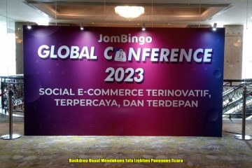 Backdrop Dapat Mendukung Tata Lighting Panggung Acara