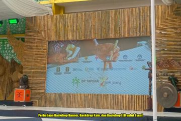Perbedaan Backdrop Banner, Backdrop Kain, dan Backdrop LED untuk Event